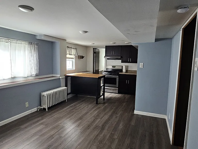 3520 N Narragansett Ave #B — Photo 5