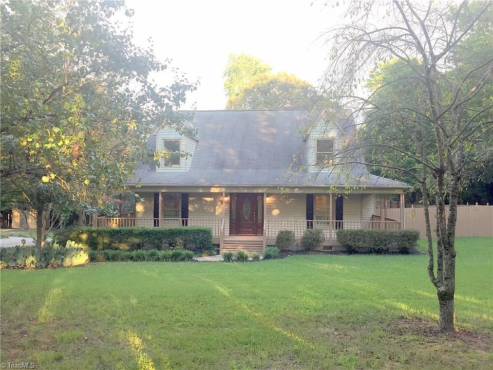 1st image of 8007 Neil Armstrong Ct