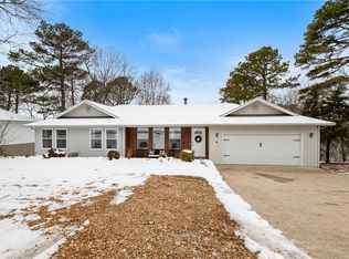 8 Rivercliff Rd, Rogers, AR 72756