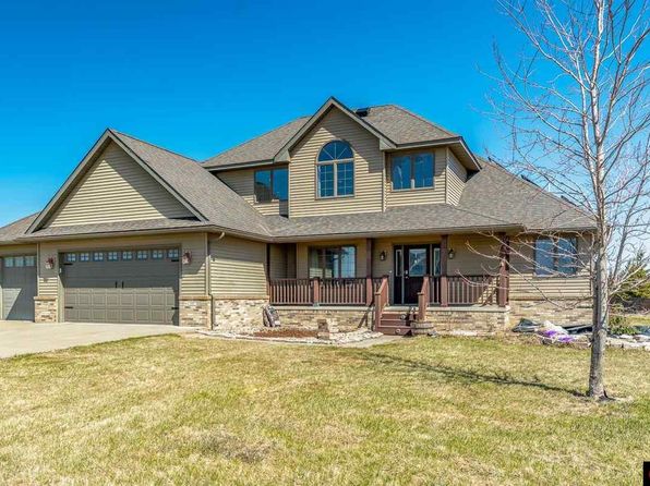 507 3rd Ave SW, Mapleton, MN 56065
