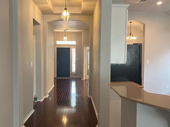 3rd image of 26423 Walden Oak