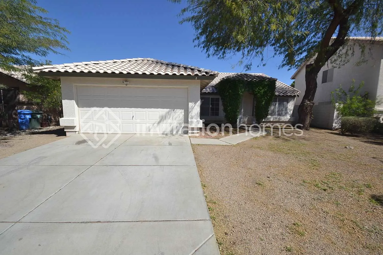 8554 W Holly St Phoenix, AZ 85037 — Photo 1
