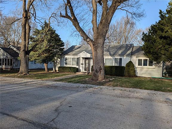 4th image of 105 NW 19th St