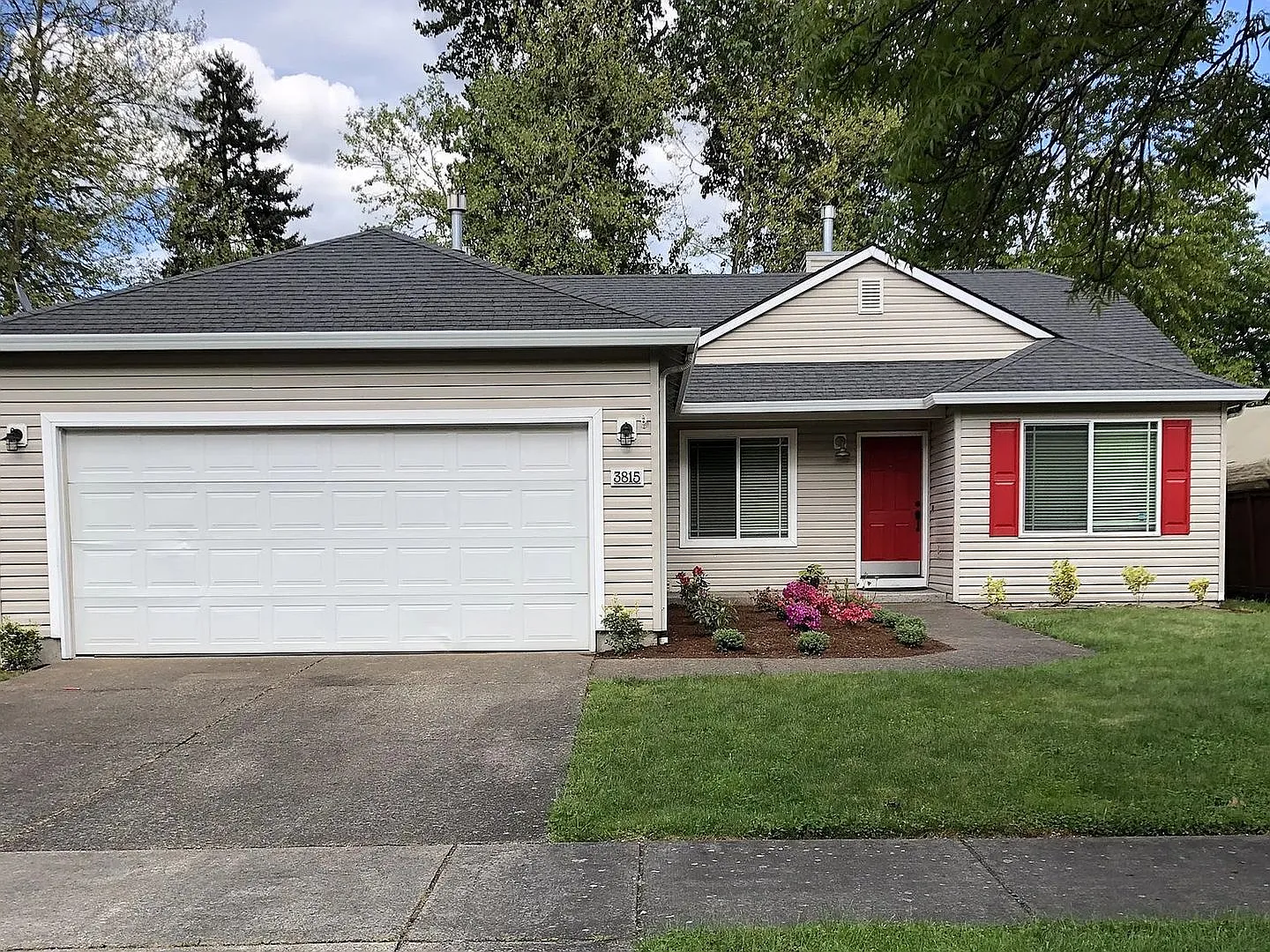 3 Bed | 2 Bath | 1,479 Sq Ft House in 3815 Century Dr, Eugene — Photo 1