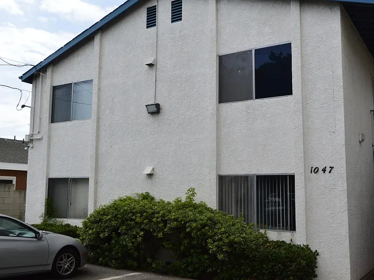 1047 Ronan Ave #3 — Photo 5