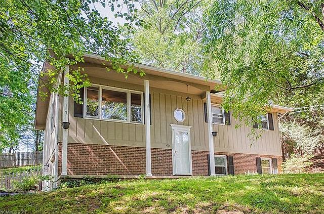 1st image of 207 Lyndon Ln