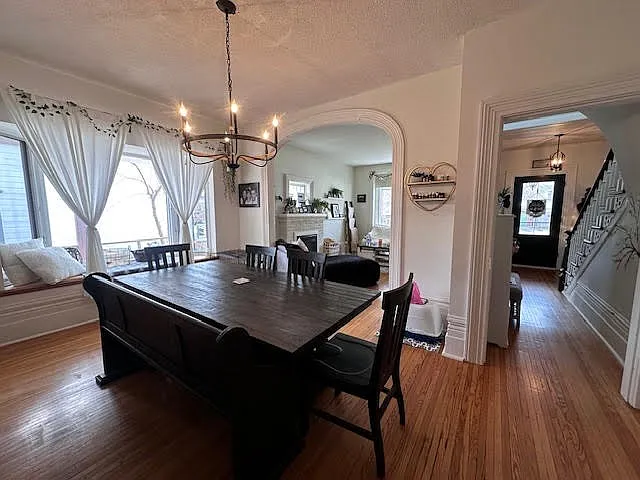 299 Wellington St — Photo 4