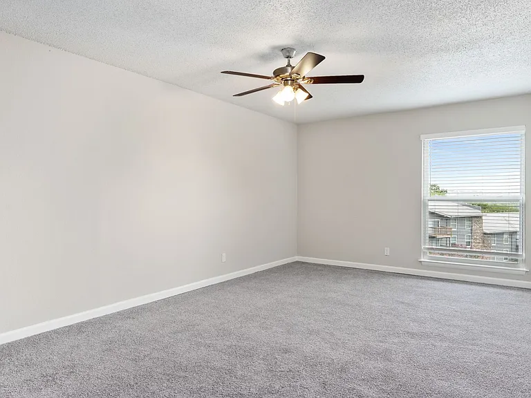 High Pointe — Photo 38