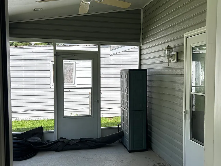 Heyden Dr — Photo 3