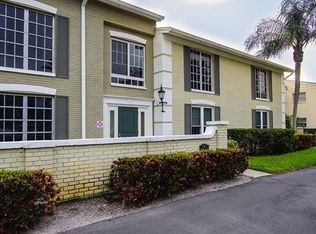 1157 Eden Isle Blvd NE APT 3, Saint Petersburg, FL 33704