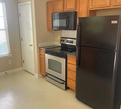 3rd image of 2043 Tea Berry Ct