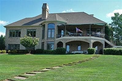 1st image of 135 Shoreline Cir