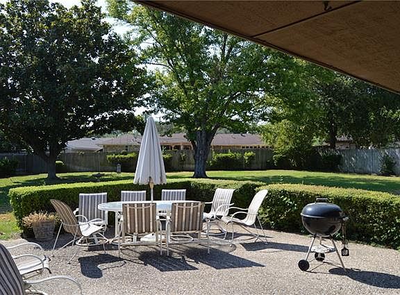 3rd image of 4821 Willow Run Ct