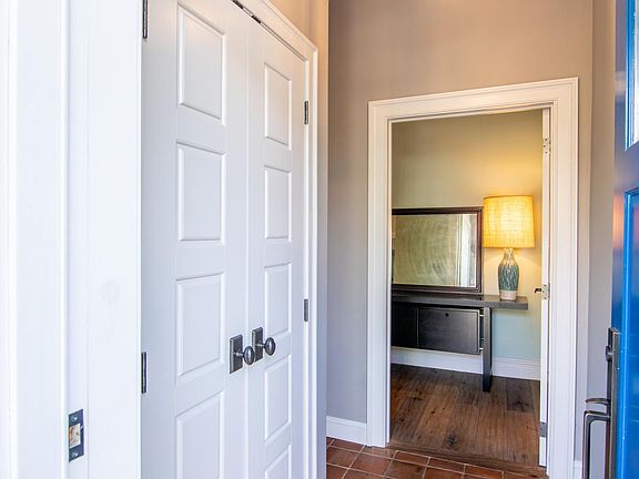 Entry Foyer