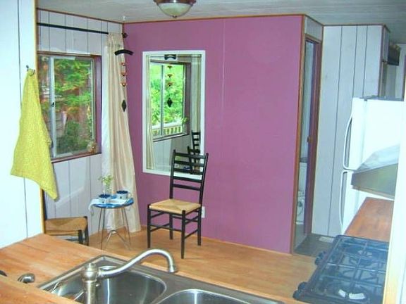 5th image of 180 Creekside Dr