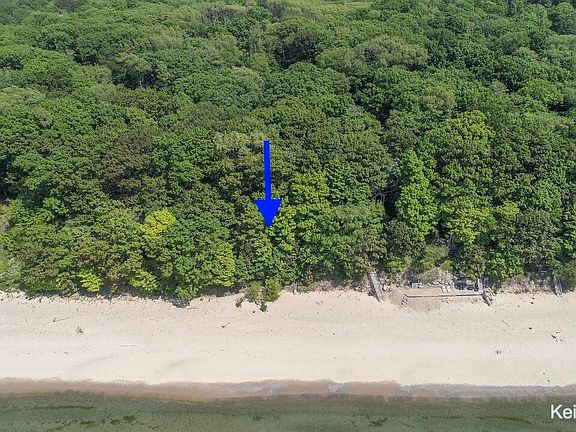 4th image of 2172 Lakeshore Dr