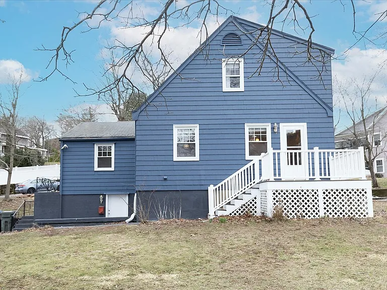 52 Albemarle Ave — Photo 14