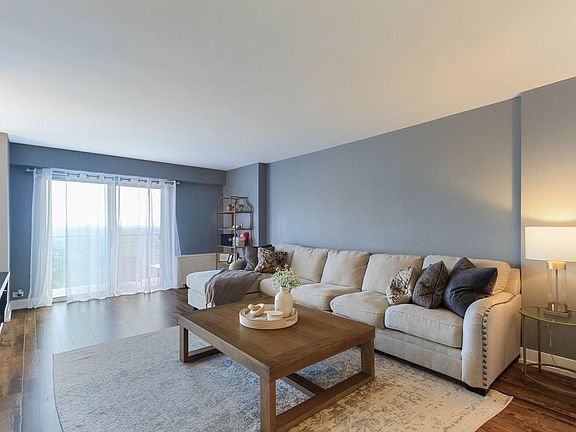5th image of 7033 N Kedzie Ave APT 1207