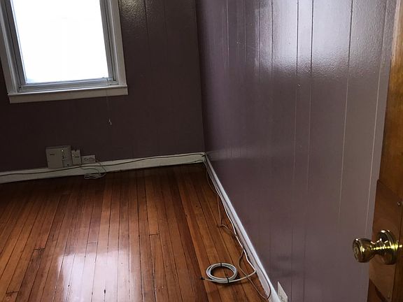 3rd image of 134 N 16th St #1