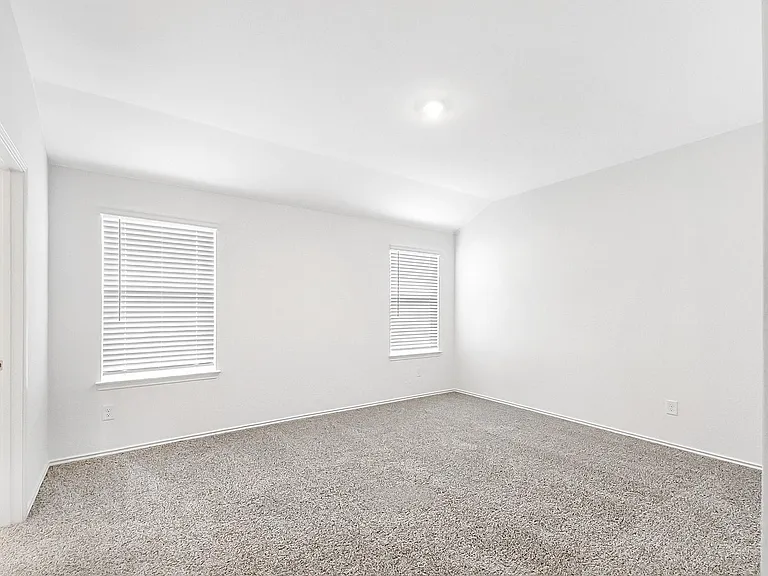 3710 Turnpike Dr — Photo 12