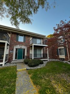 12028 Fifteen Mile Rd #7, Sterling Heights, MI, 48312