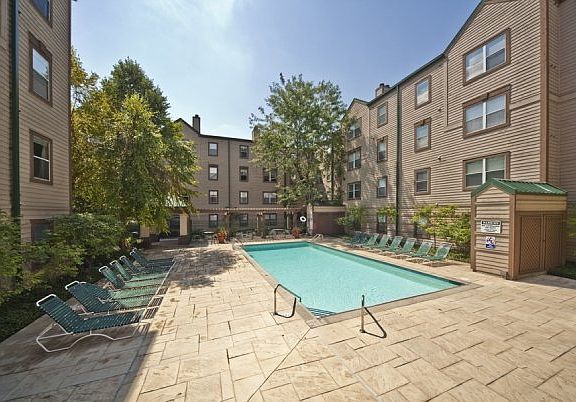 5th image of 403 W Vermont St APT 463