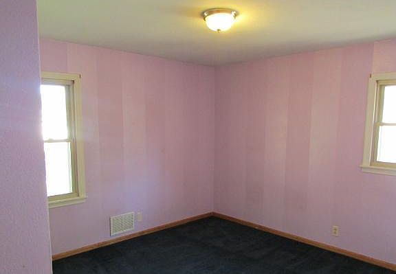 5th image of 4307 Washington St NE