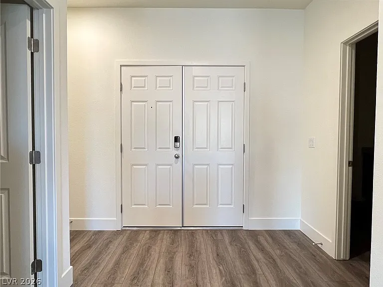 1421 Jules Ln — Photo 12