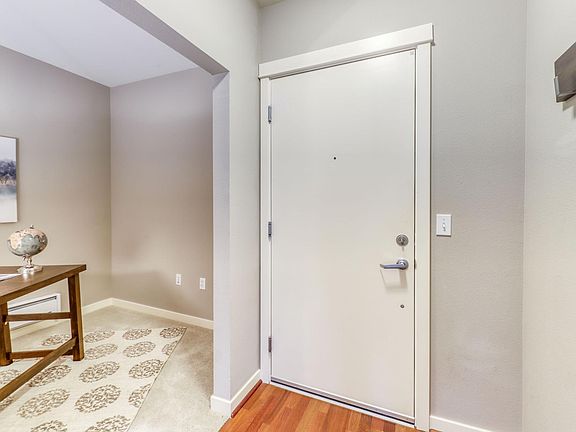 5th image of 180 Harbor Square Loop NE Unit B122