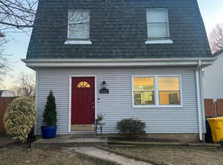 419 Highland Dr, Edgewater, MD 21037