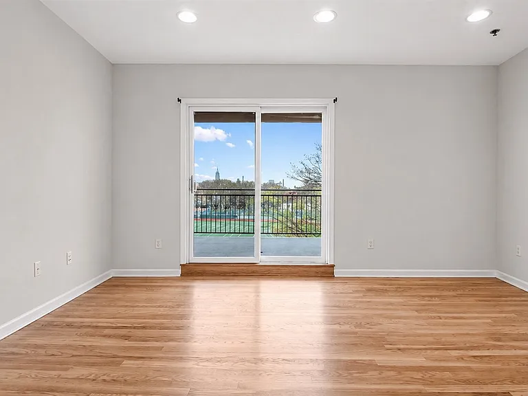 920 Jefferson St #603 — Photo 3