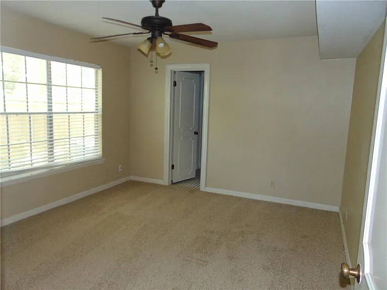 2516 Enfield Rd #101 — Photo 15