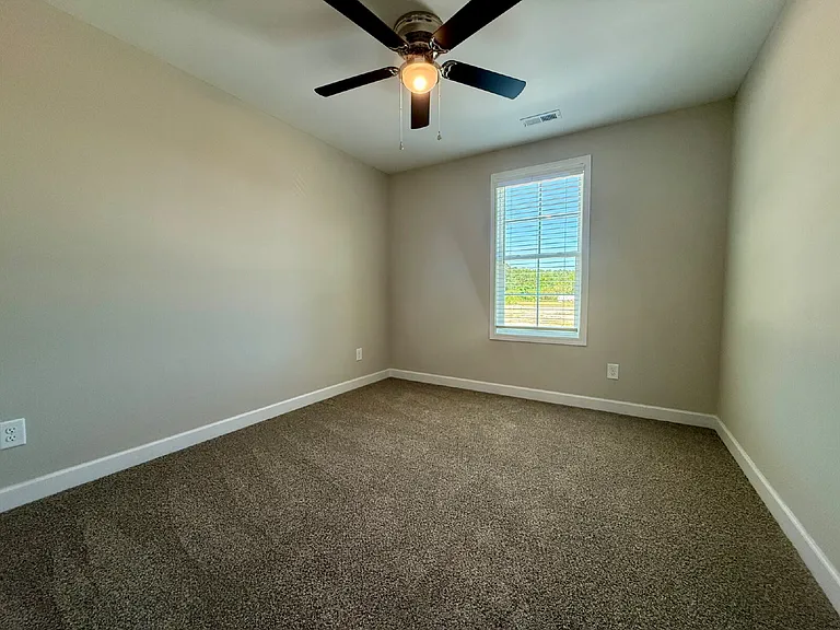 8103 King Rd — Photo 16