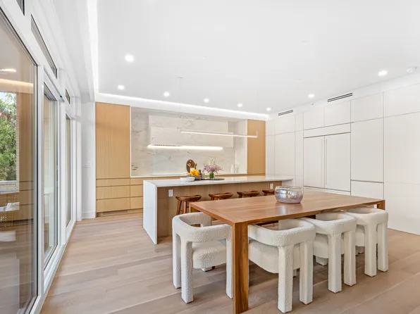 420 East 75th Street 4 image 2 of 12