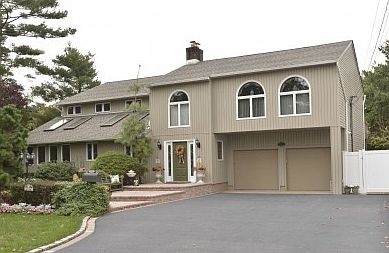 1st image of 93 Burns Ave