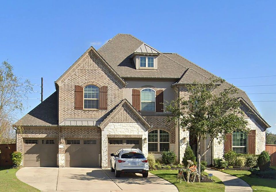 1st image of 11103 Drumadoon Dr