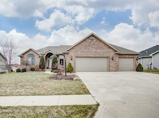 9510 Yellow Feather Ct, Leo, IN