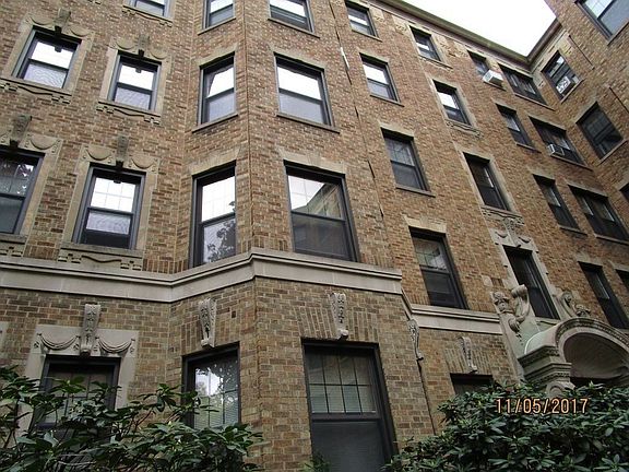4th image of 118 Riverway St #12A