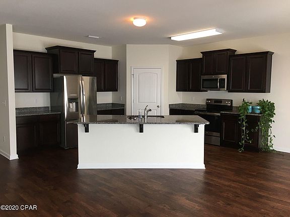4th image of 3902 Whitehead Blvd
