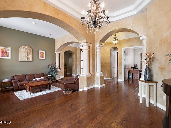 5th image of 2137 E PICKETT Court