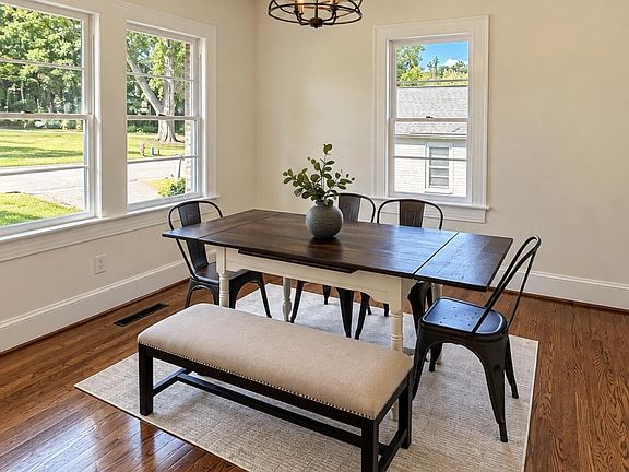 5th image of 1003 E Rock Spring Road