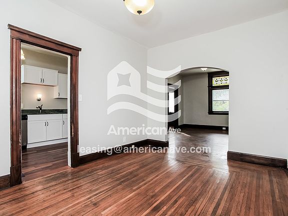 1178950_004_wm_-_living_room_13252752.jpg