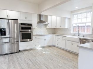 21304 Velicata St, Woodland Hills, CA 91364