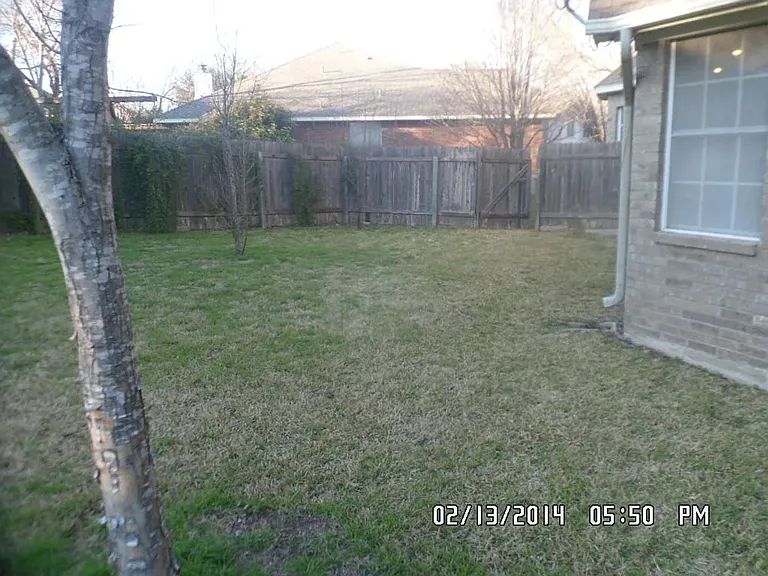 1724 Fort Grant Dr — Photo 5