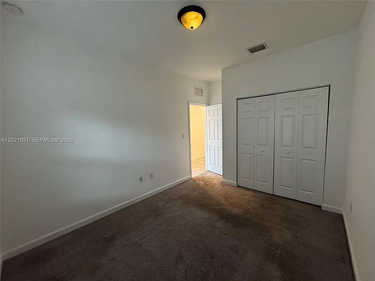 273 SE 31st Ave — Photo 5