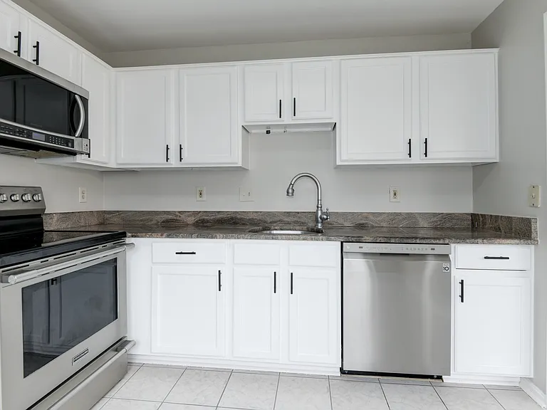 11205 Rienzi Pl #202 — Photo 10