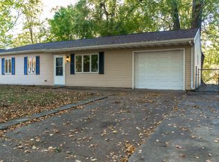 1119 Centennial Dr, Champaign, IL 61821