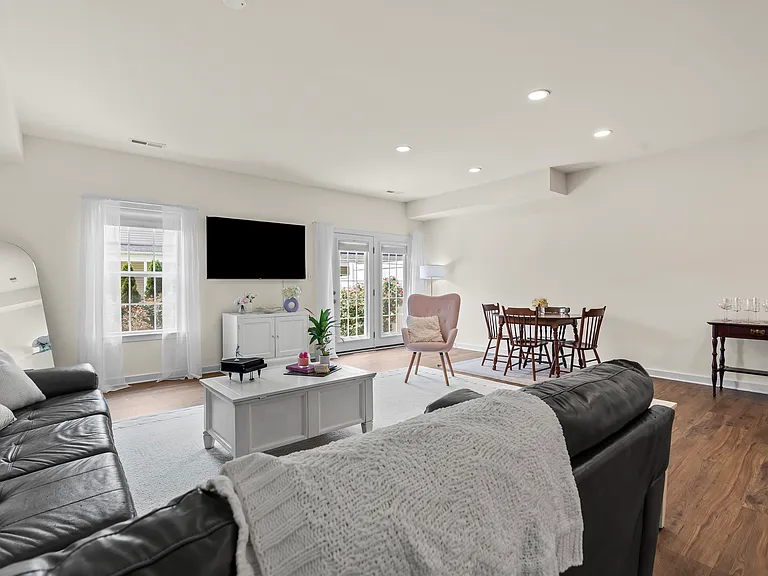 42 Polygon Pl — Photo 10