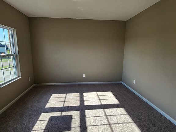 5th image of 5945 Carriage Meadows Dr