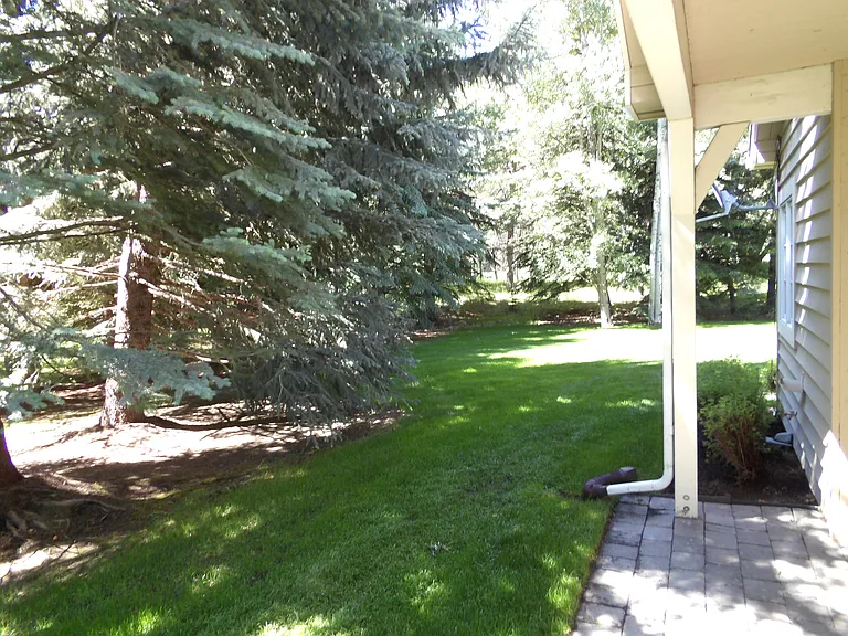 11 Willow Rd — Photo 37